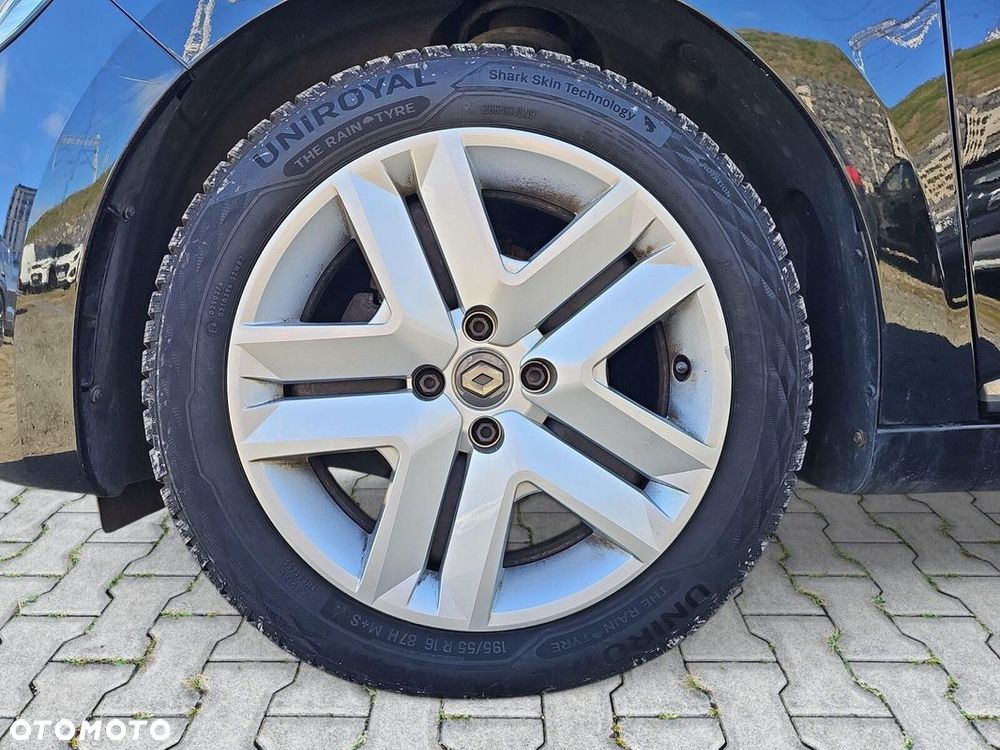 Renault Clio - 11