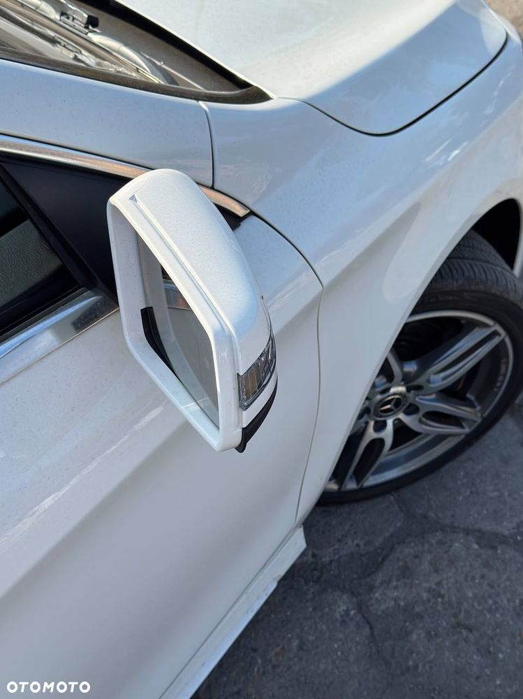 Mercedes-Benz CLA 250 4-Matic AMG Line - 9