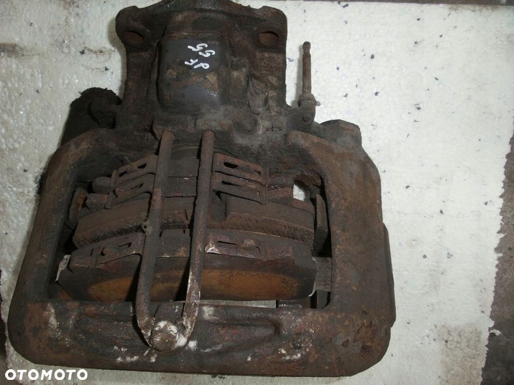 ZACISK HAMULCOWY PRAWY TYŁ DAF 55 LF KOŁA 19,5 - 1