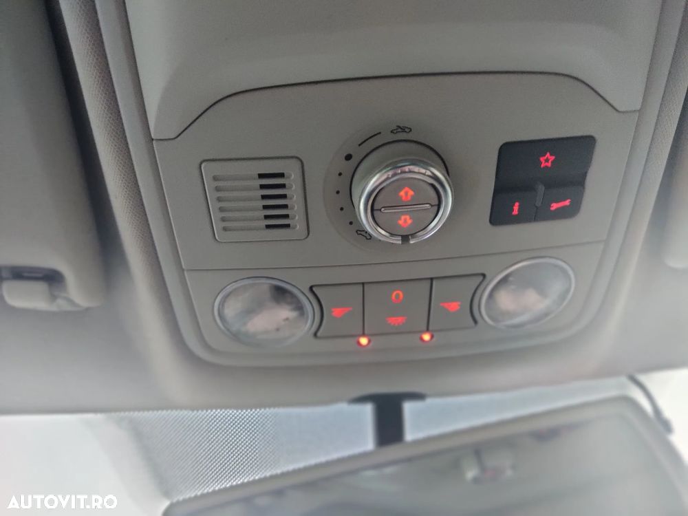 Volkswagen Tiguan - 24