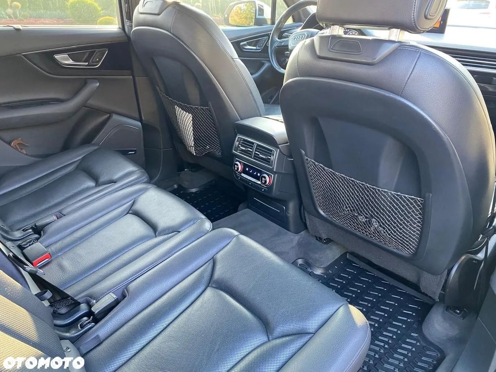 Audi Q7 - 25