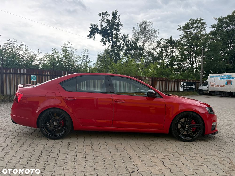 Skoda Octavia 2014 photo 2