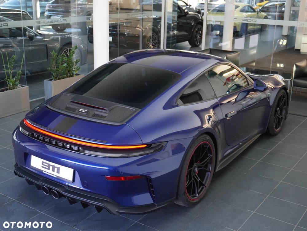 Porsche 911 GT3 Touring PDK - 17