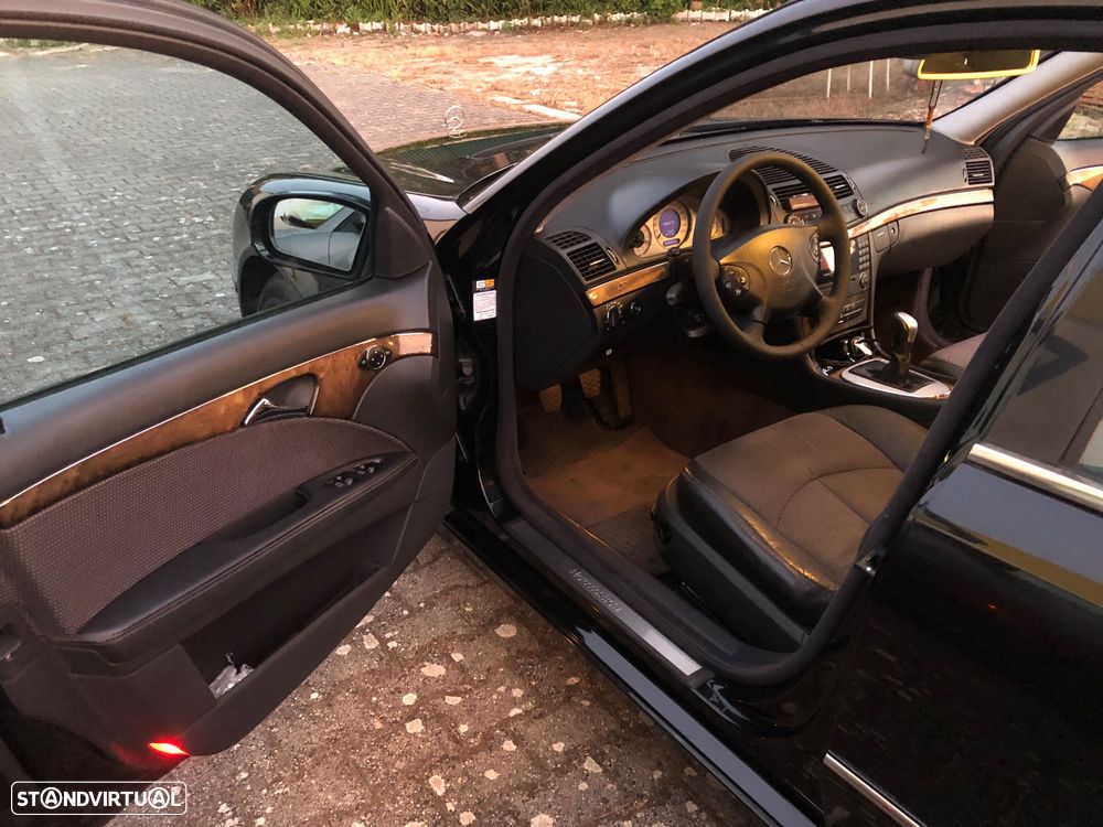 Mercedes-Benz E 220 CDi Avantgarde - 12