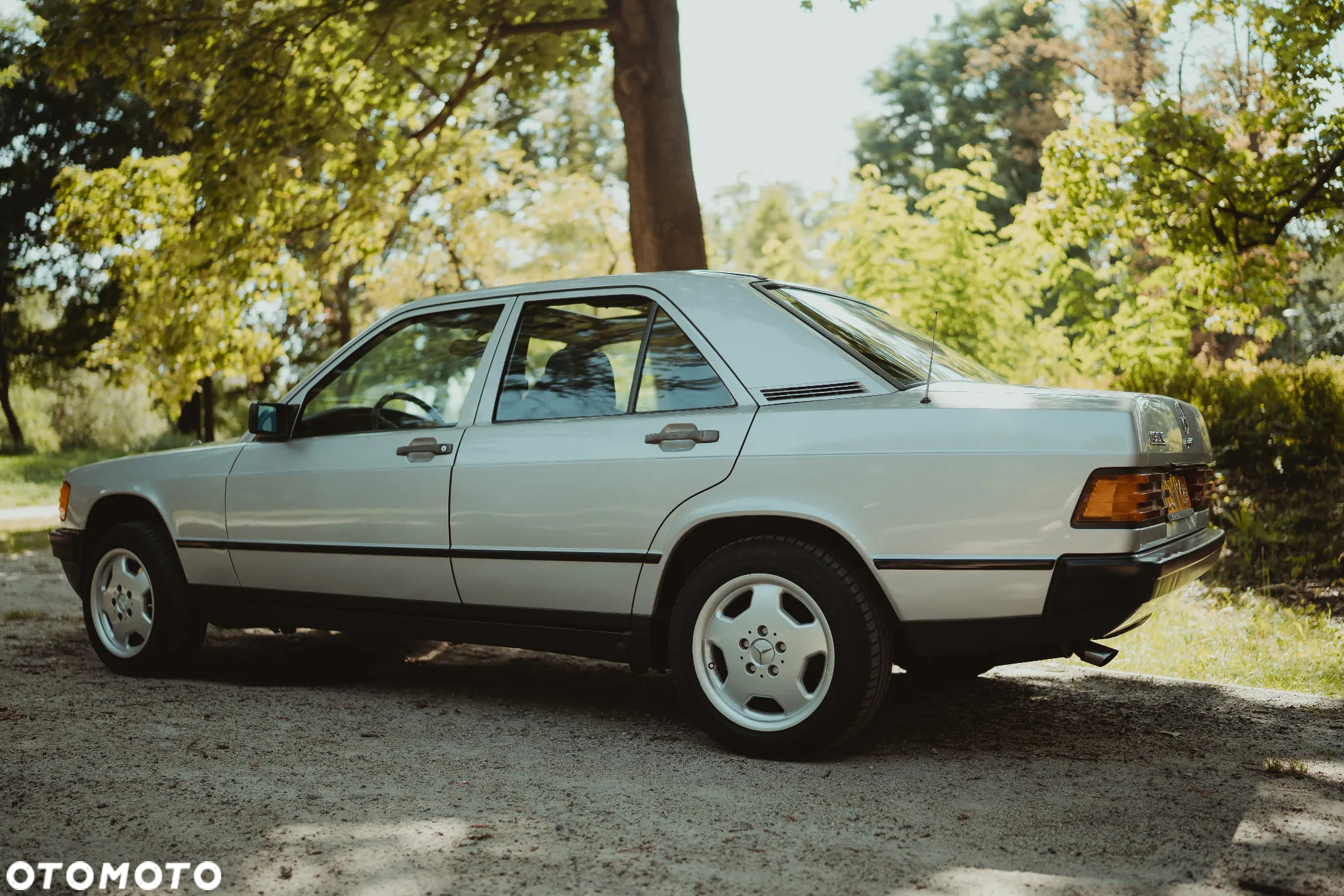 Mercedes-Benz W201 (190) - 8