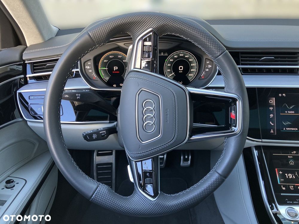 Audi A8 - 13