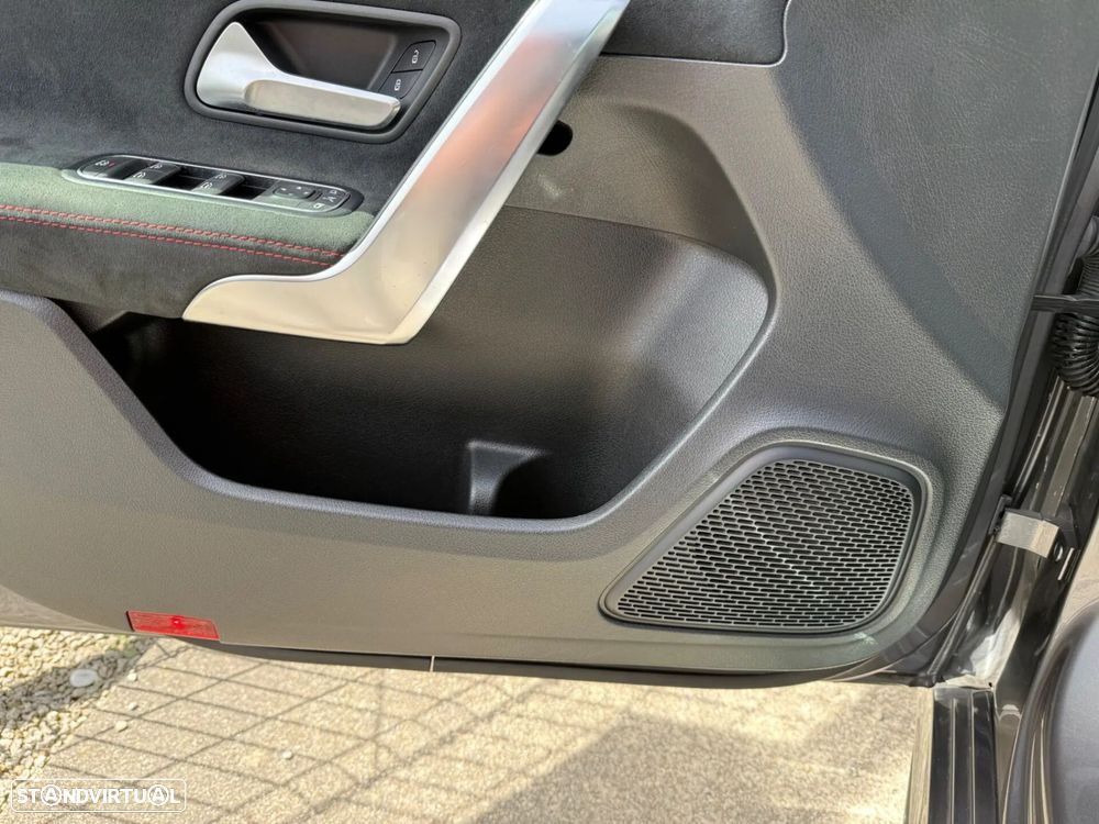 Mercedes-Benz A 180 d AMG Line Aut. - 34