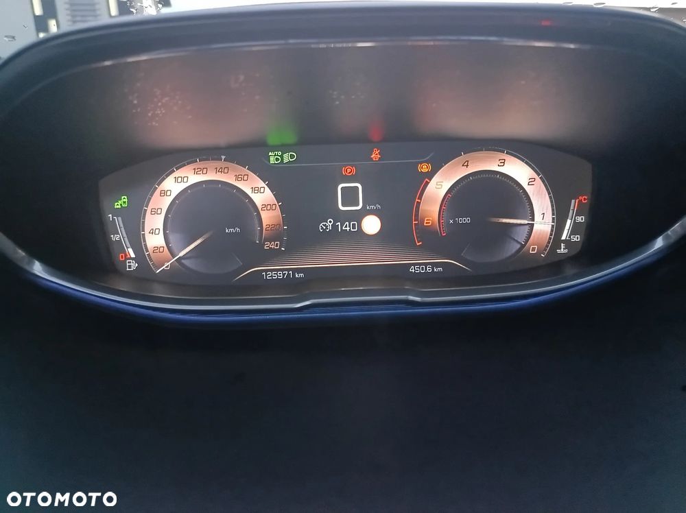 Peugeot 5008 2.0 BlueHDI Active S&S - 28