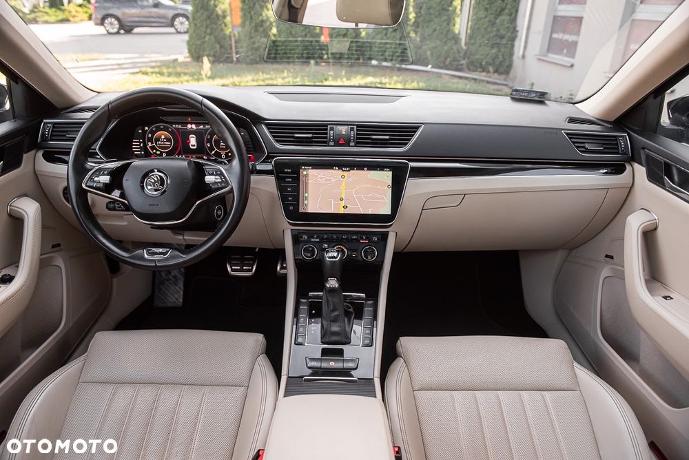 Skoda Superb 2.0 TDI SCR 4x4 L&K DSG - 2