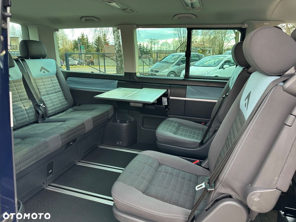 Volkswagen Multivan - 30