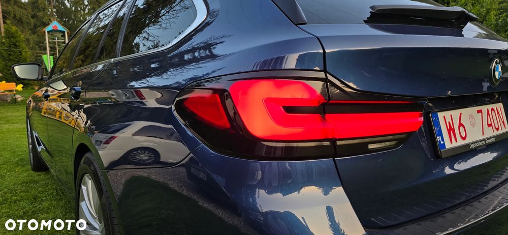 BMW Seria 5 518d Luxury Line sport - 18