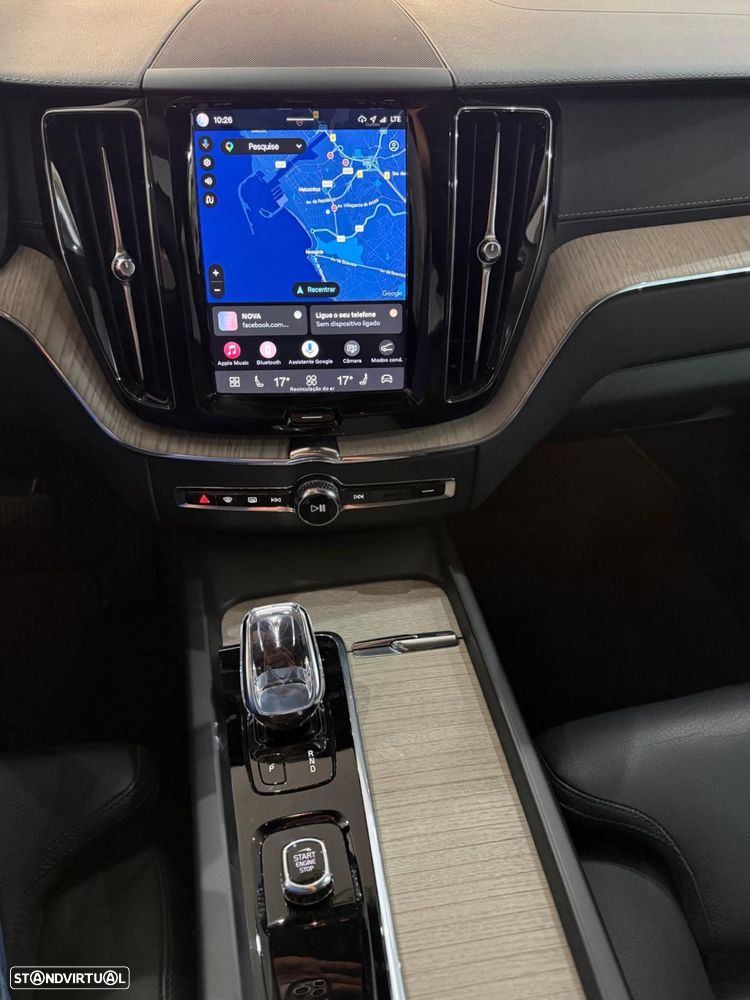 Volvo XC 60 2.0 B4 Plus Bright - 33