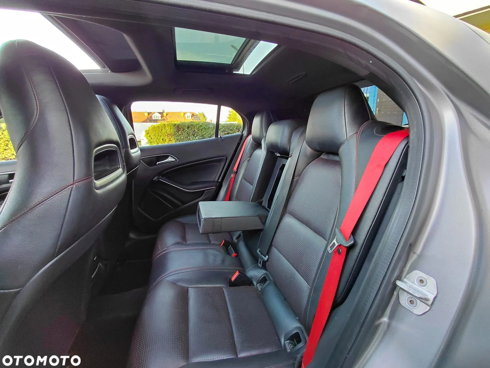 Mercedes-Benz GLA 45 AMG 4Matic 7G-DCT Edition 1 - 17