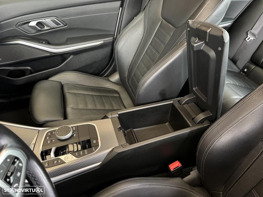 BMW 330 e Pack M Auto - 23