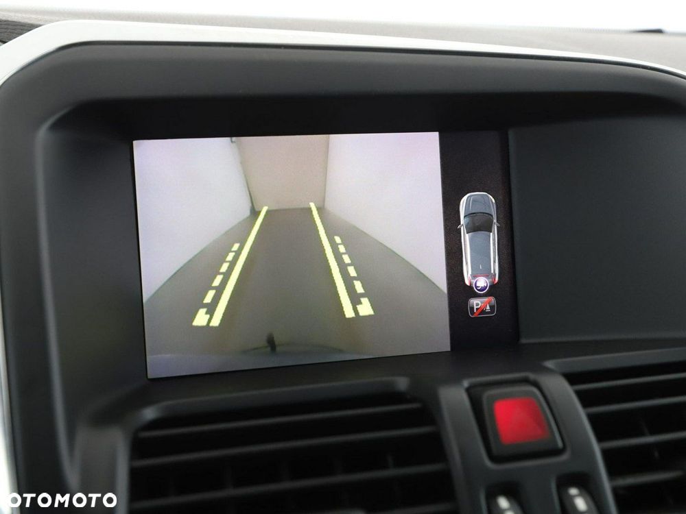 Volvo XC 60 D4 Geartronic Summum - 24