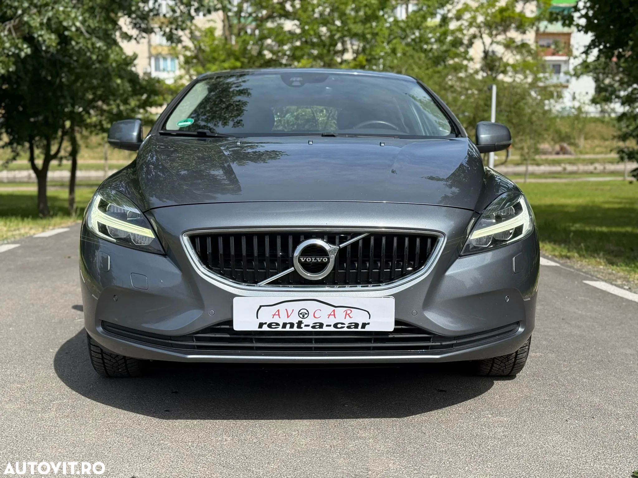 Volvo V40 D3 DRIVe Kinetic - 1