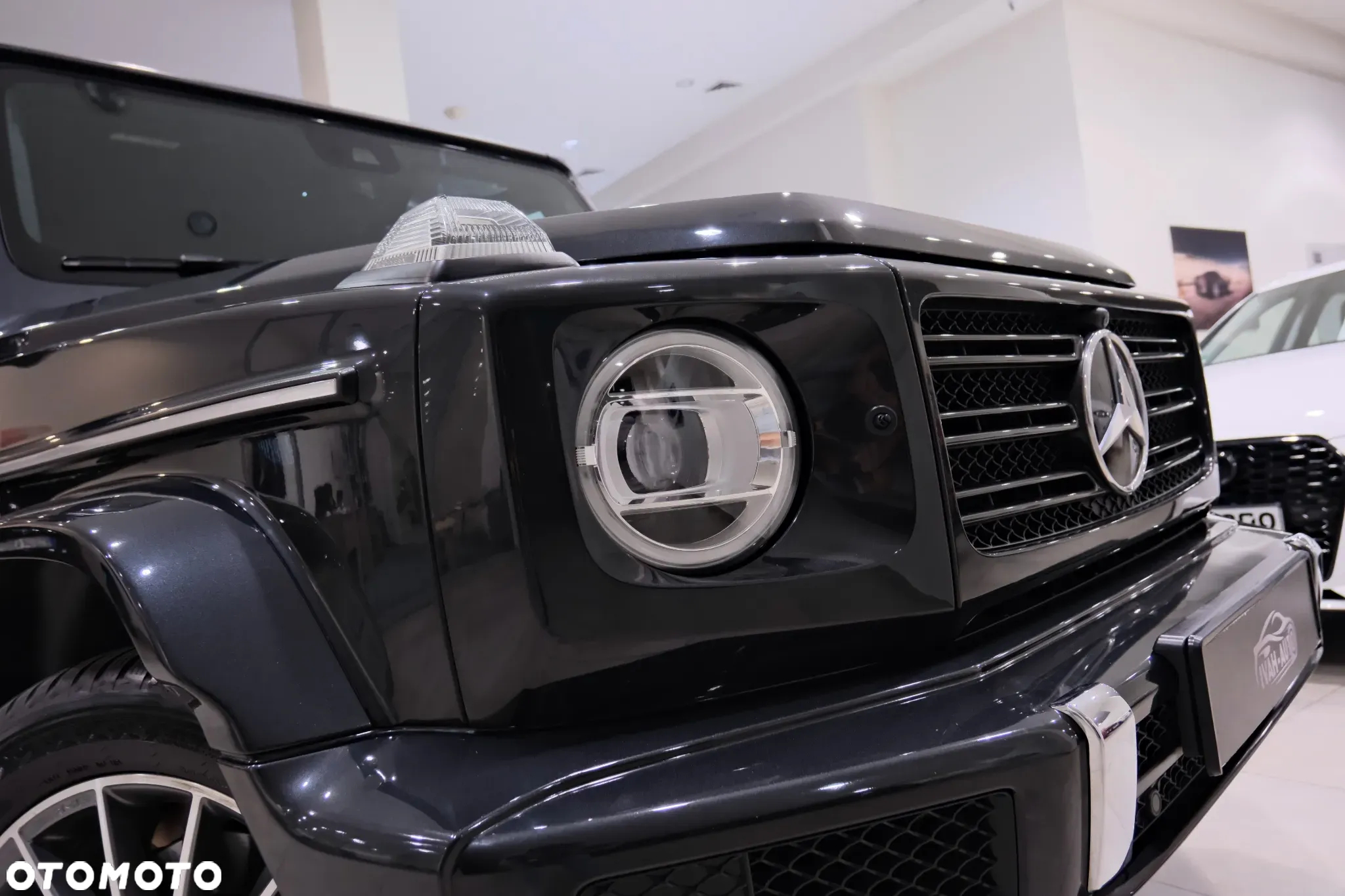 Mercedes-Benz Klasa G 500 9G-TRONIC Exclusive - 5