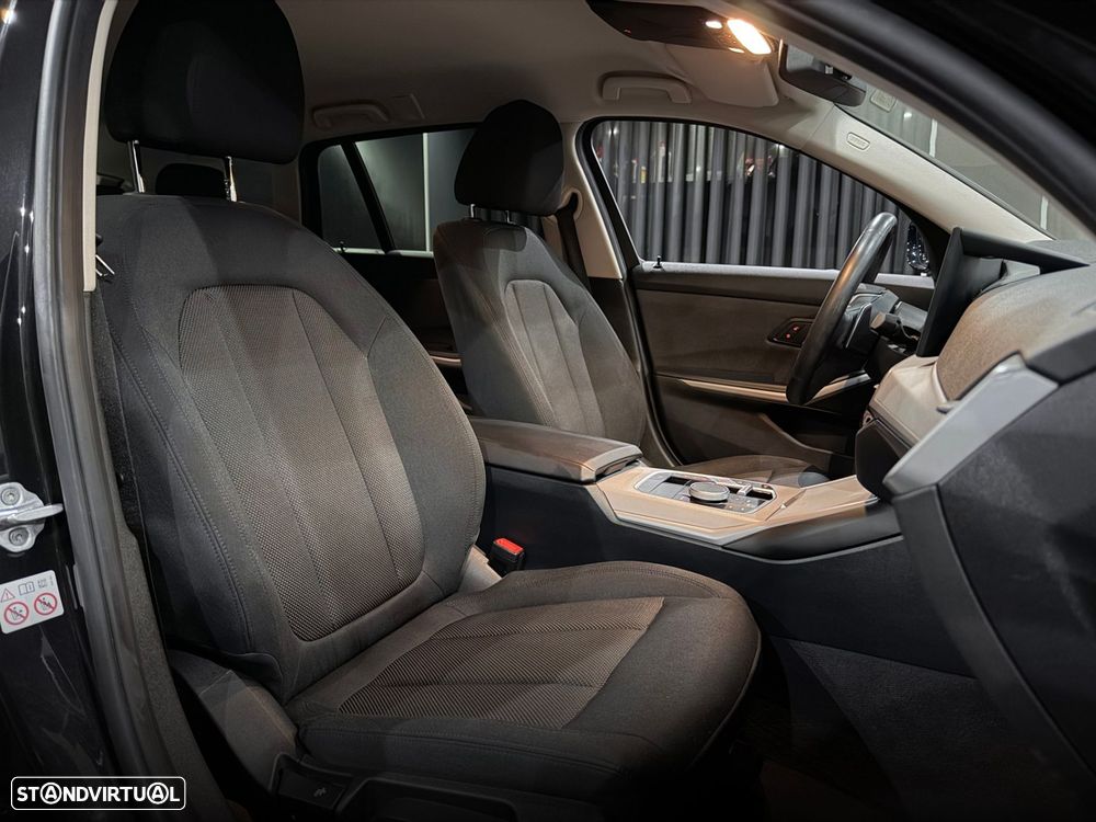 BMW 320 e Line Sport Auto - 36