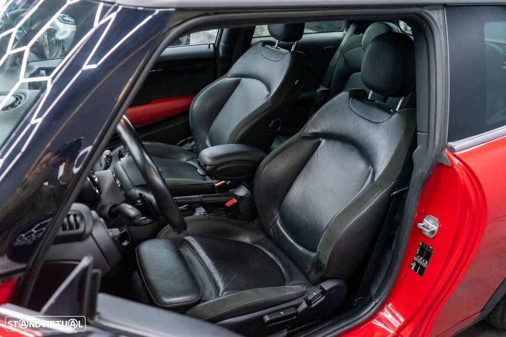 MINI 3 Portas John Cooper Works Auto Desportiva - 5