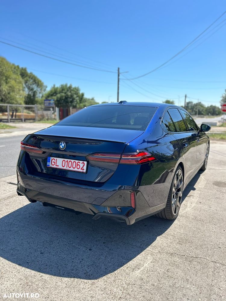BMW Seria 5 520d xDrive AT MHEV - 6