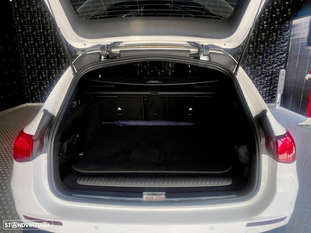 Mercedes-Benz E 300 de 9G-TRONIC AMG Line - 42