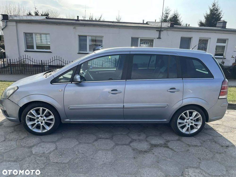 Opel Zafira 1.9 CDTI - 4
