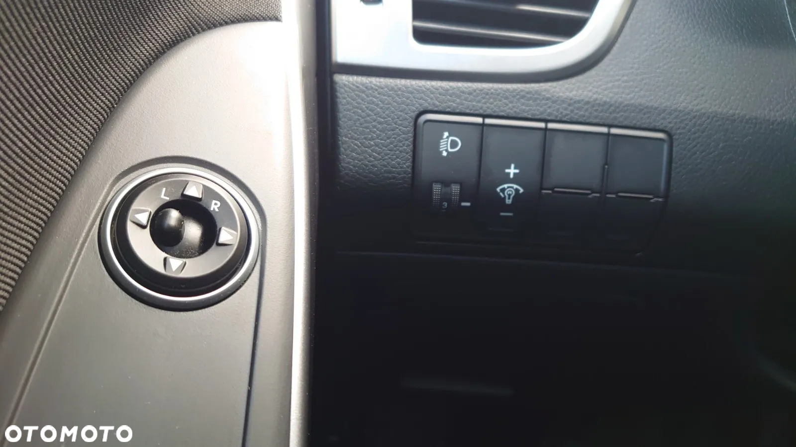 Hyundai i30 1.4 Comfort - 14
