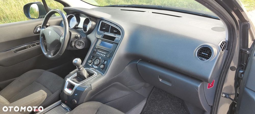 Peugeot 5008 2.0 HDi Allure 7os - 22