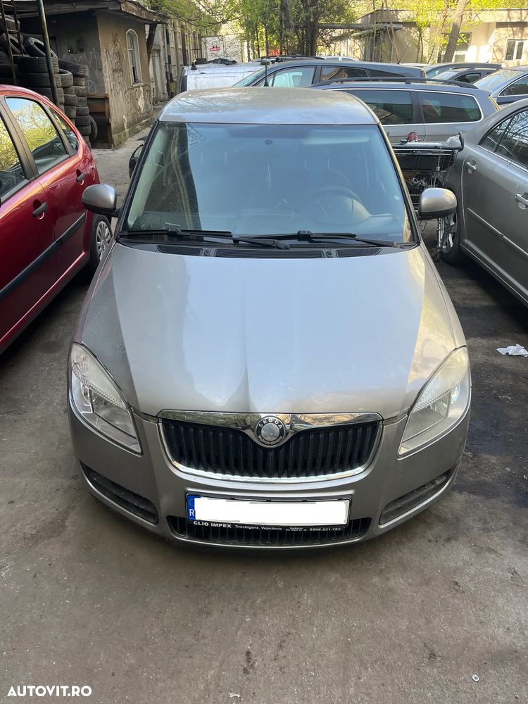 Dezmembrez Skoda Fabia 2 non facelift bej auriu 1,2 benzina 2009 - 10