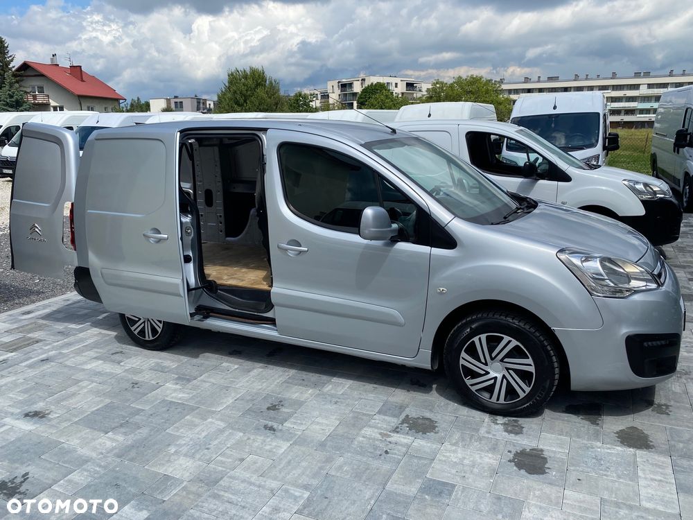 Citroën BERLINGO 1.6 HDI, MAX długi, 3-osobowy, klimatyzacja, zakupiony w salonie w Rzeszowie - 30