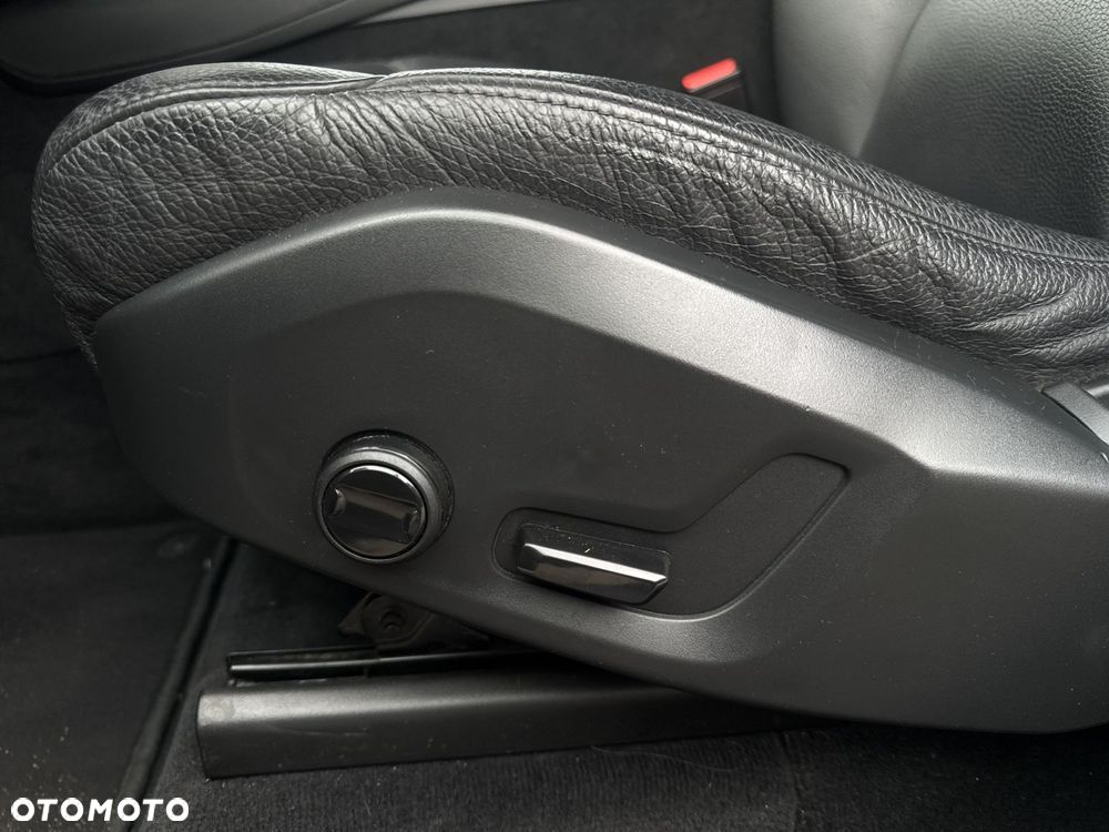 Volvo XC 90 - 16