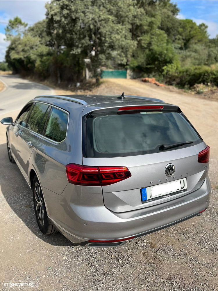 VW Passat Variant - 11