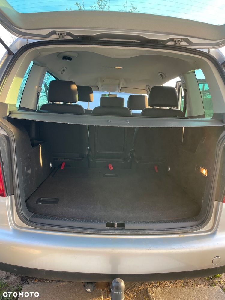 Volkswagen Touran 1.9 TDI Basis - 10