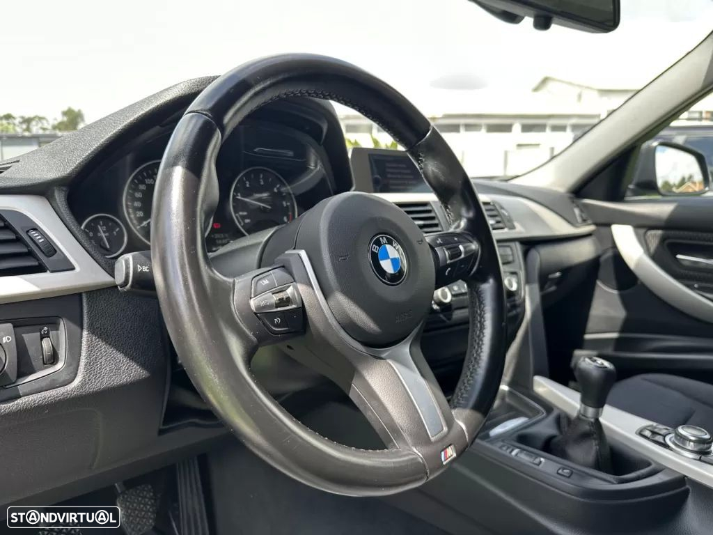 BMW 320 d Touring LifeStyle - 8