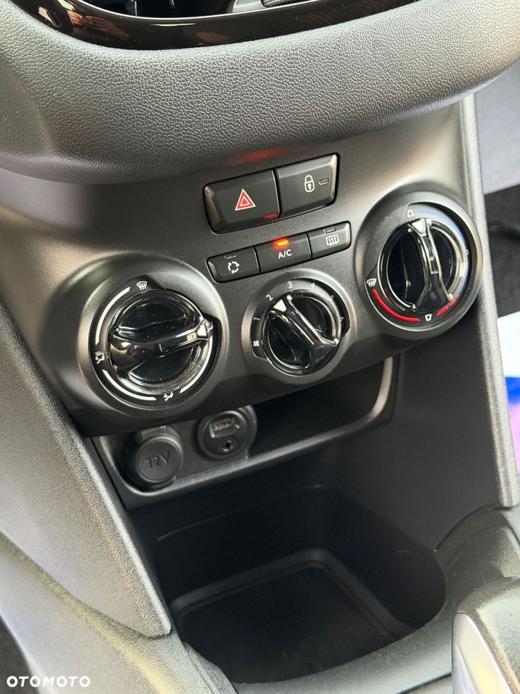 Peugeot 208 PureTech 82 Start & Stop Allure - 24