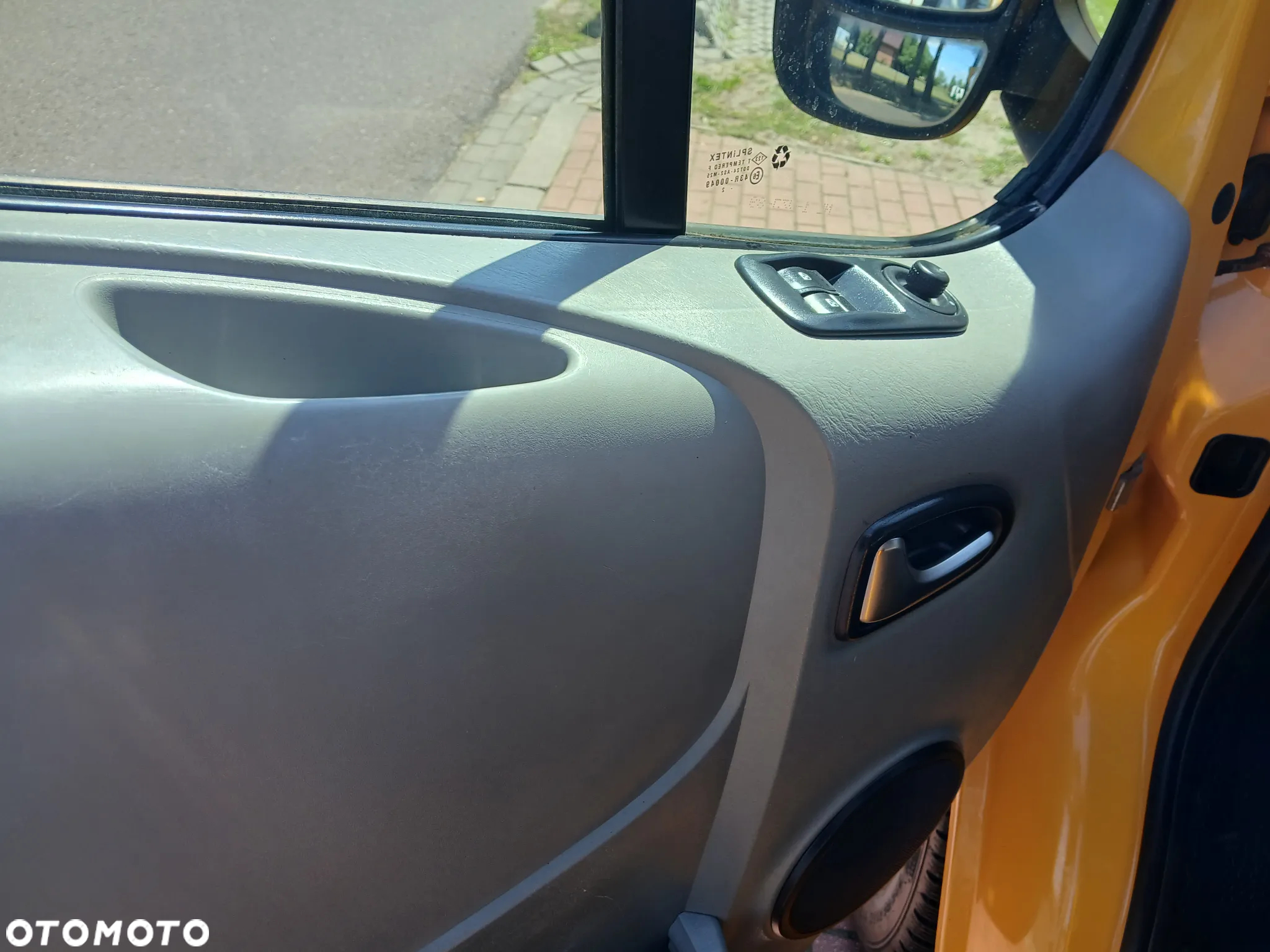 Renault TRAFIC - 17