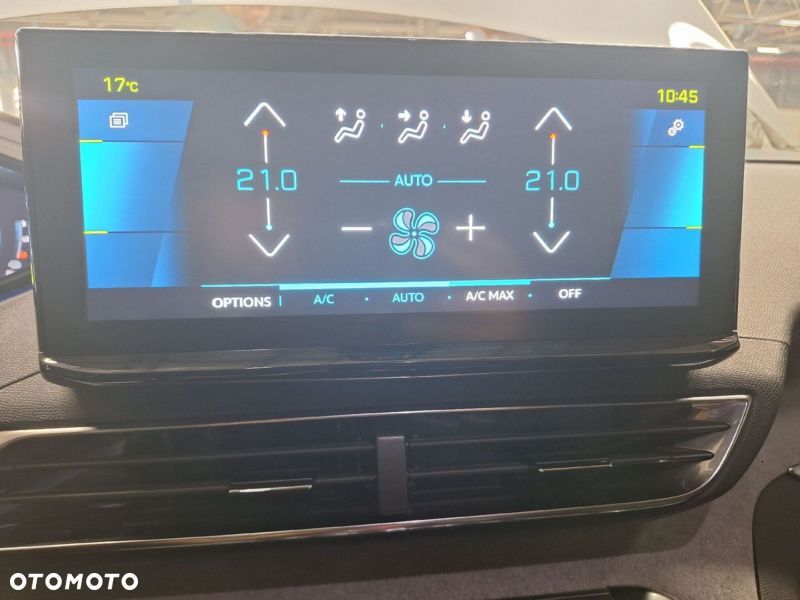 Peugeot 3008 1.6 PureTech HYbrid4 GT Line S&S EAT8 - 9