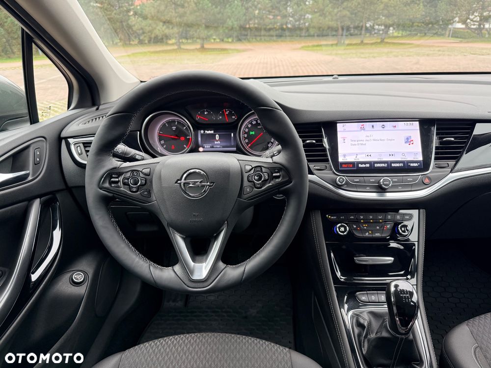 Opel Astra 1.6 BiTurbo D (CDTI) Start/Stop Innovation - 23