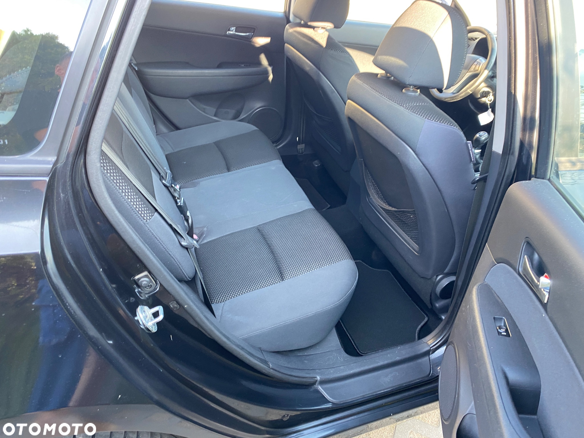 Hyundai i30 1.6 CRDI blue Classic - 19