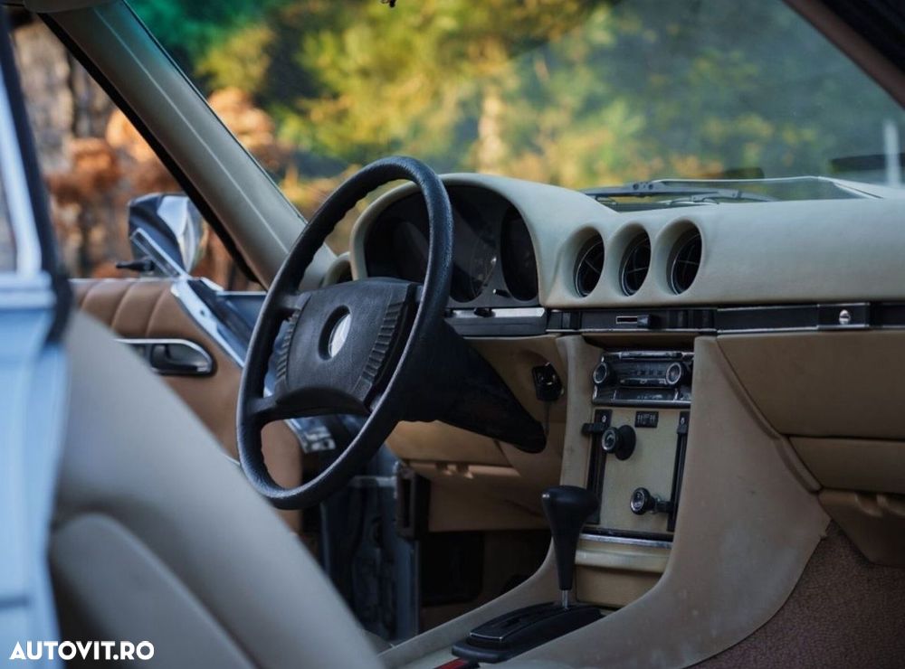 Mercedes-Benz SLC - 11