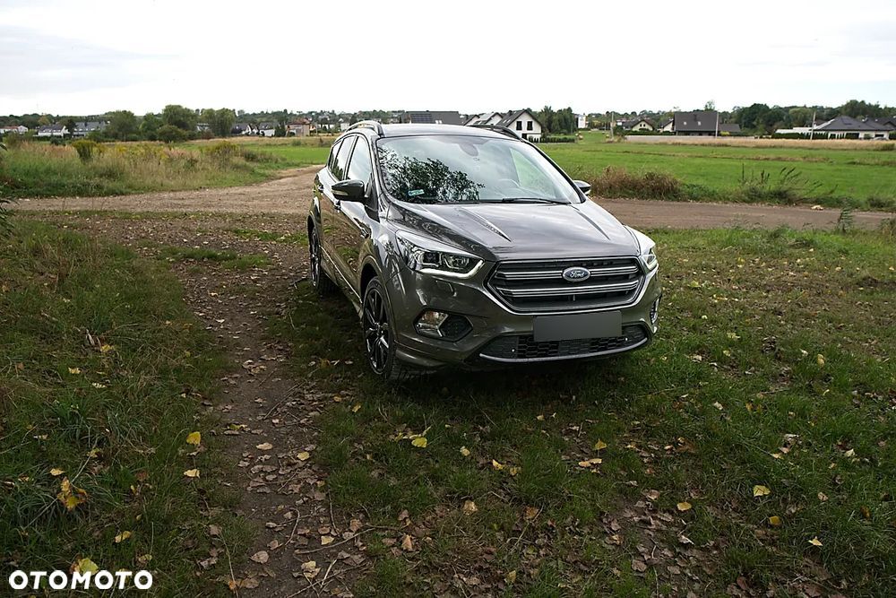Ford Kuga 2.0 TDCi AWD ST-Line - 4