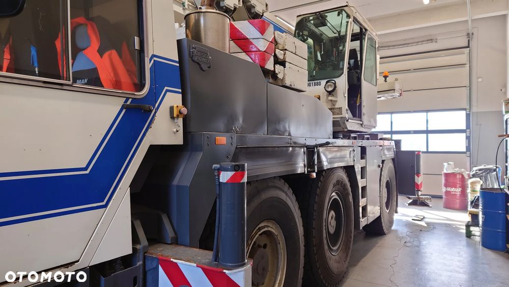 Liebherr LTM 1050 - 7
