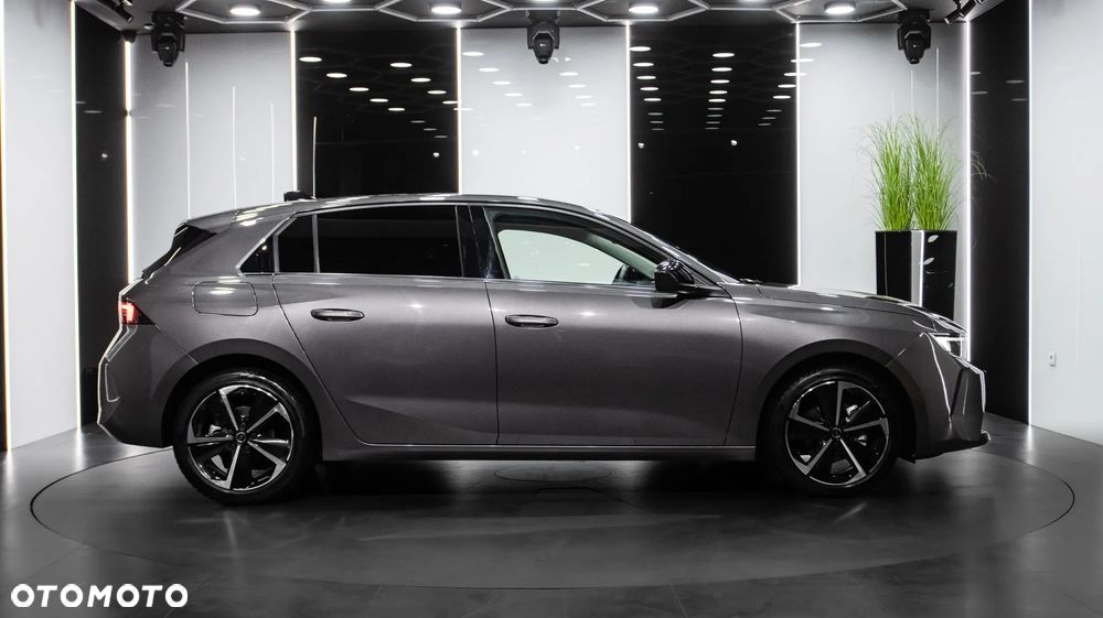 Opel Astra 1.2 T Elegance S&S - 8