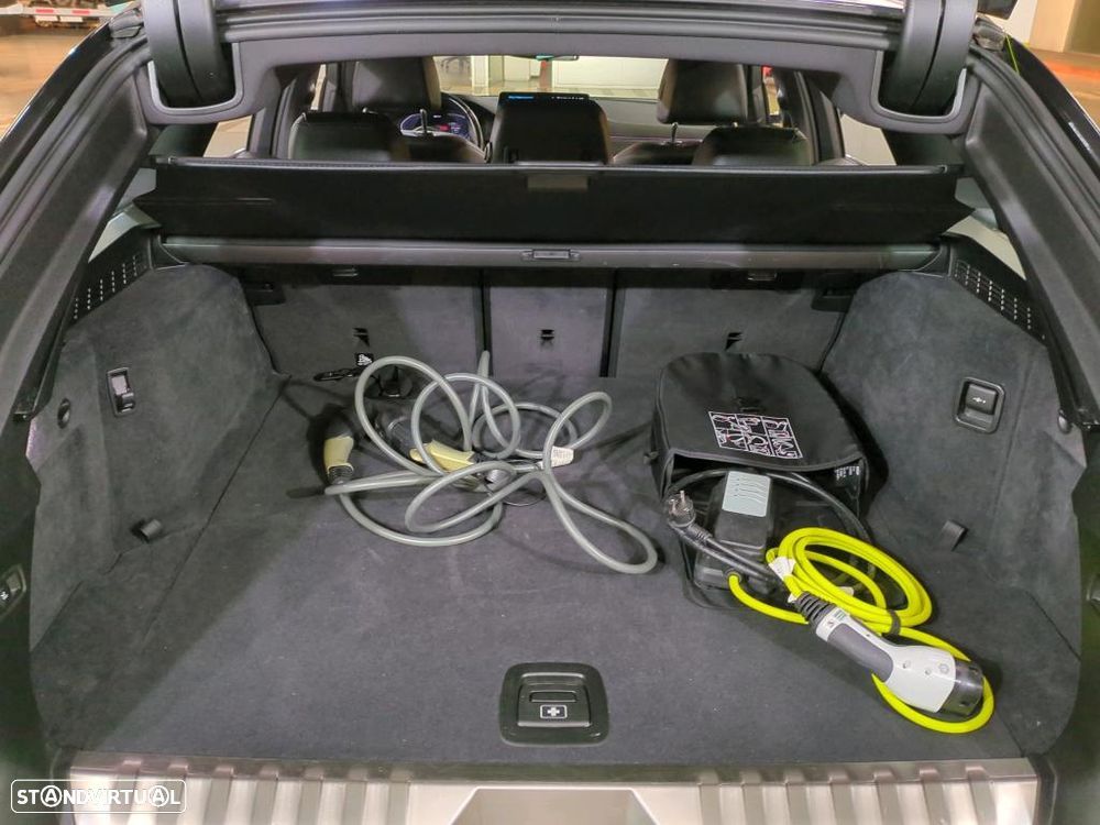 BMW 520 e Pack M - 12