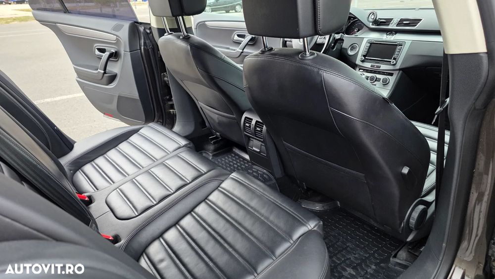 Volkswagen Passat CC - 8