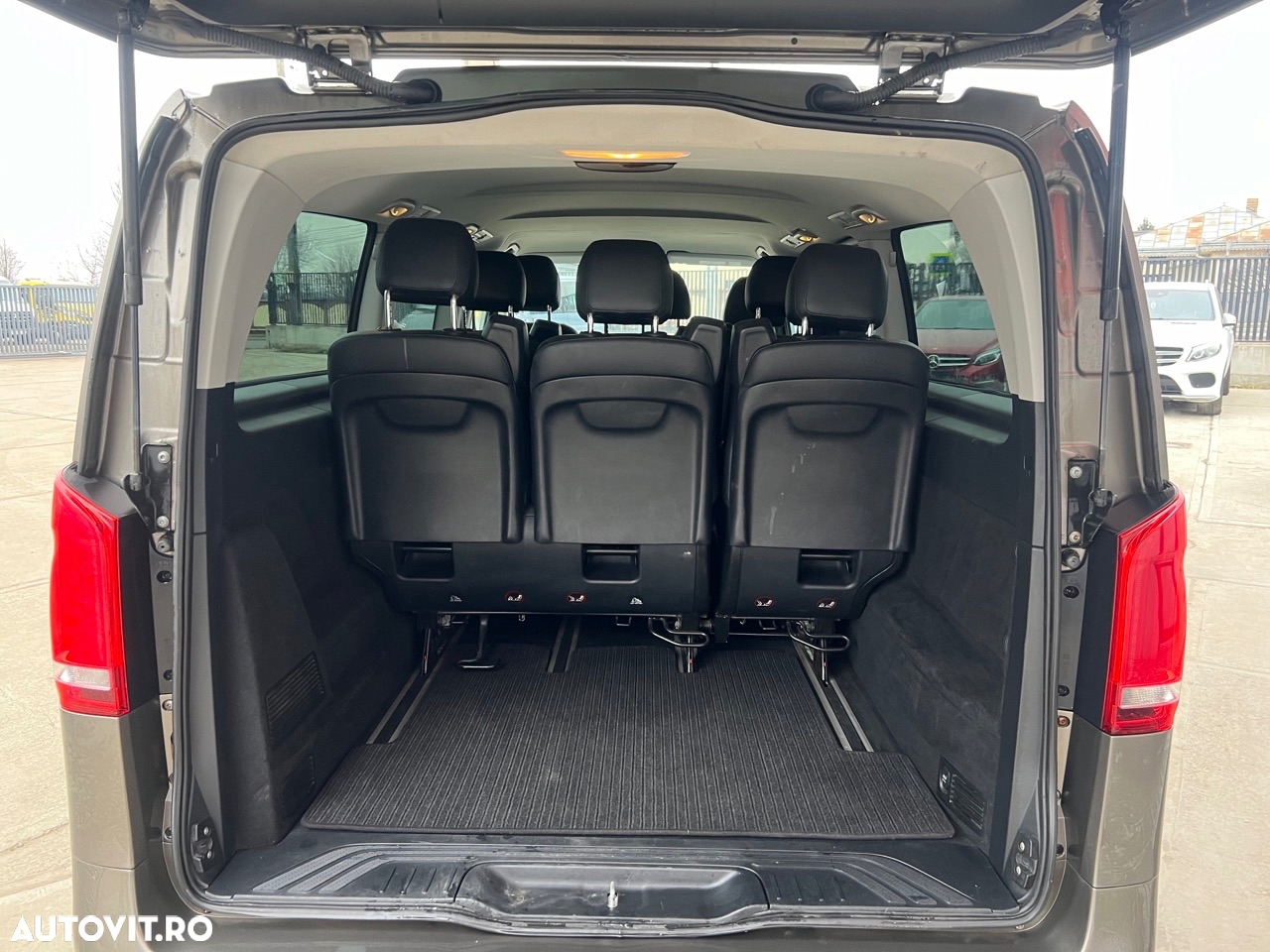 Mercedes-Benz Vito - 16