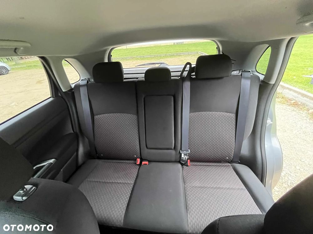 Mitsubishi ASX - 8