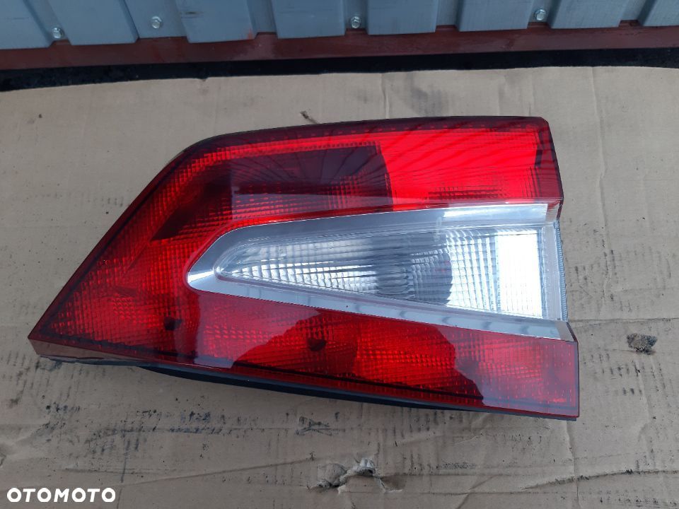 FORD GALAXY 08R LAMPA LEWA TYŁ - 1