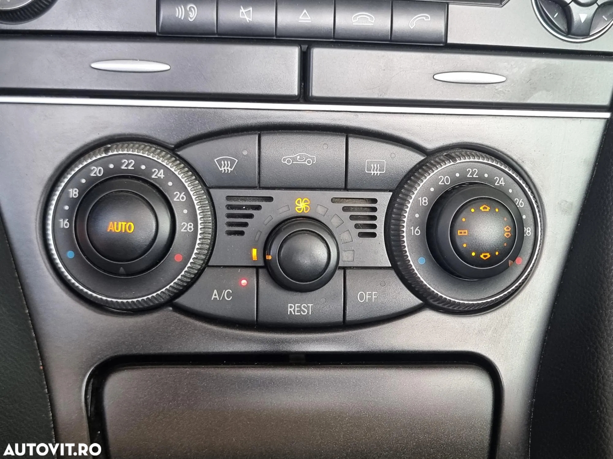 Mercedes-Benz SL 350 Aut - 26