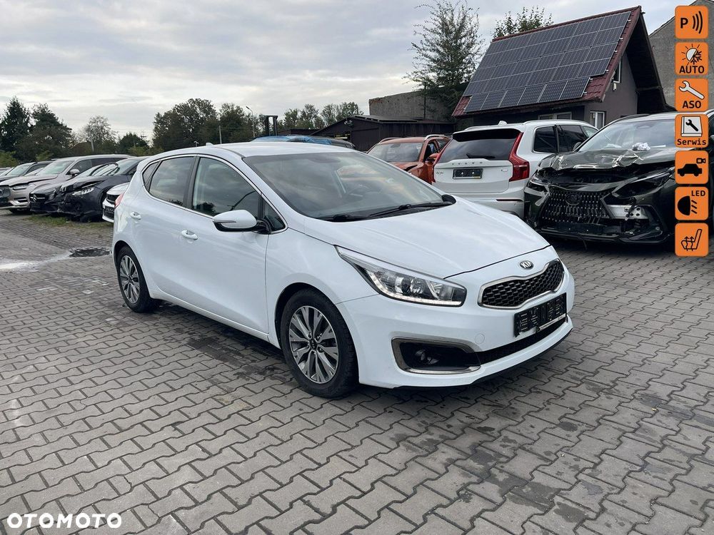 Kia Ceed 1.6 GDI ISG Vision - 1